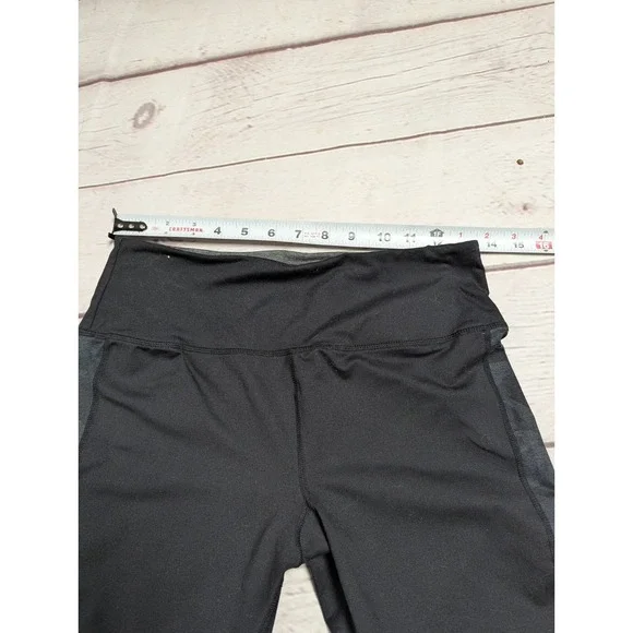 Vuori Leggings Womens Med Black With Camo Side Stripe Athletic Pants EUC 925 - Picture 4 of 7